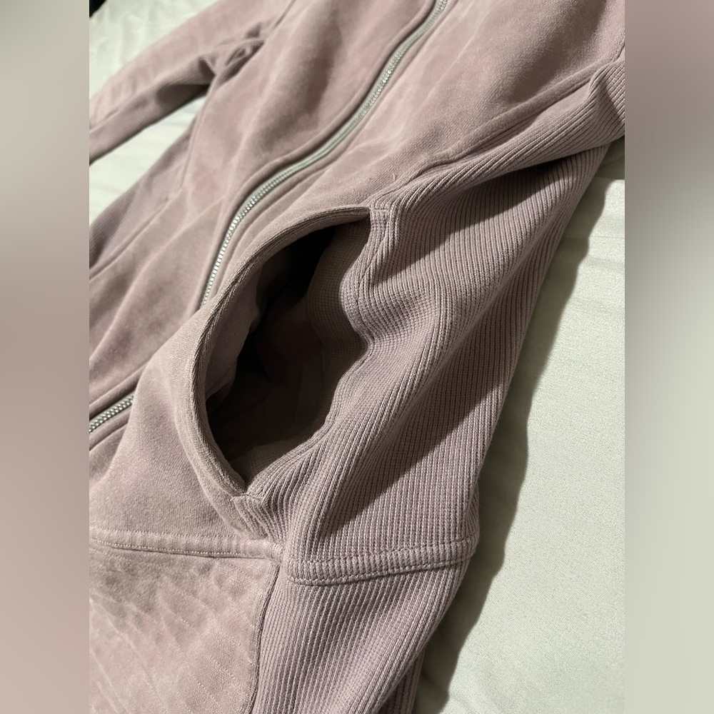Lululemon 🍋 - Picture 9 of 9